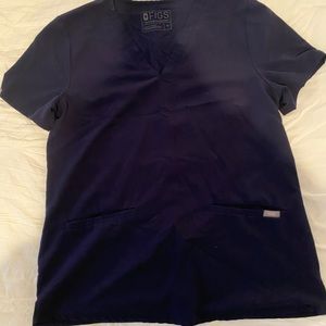 FIGS Casma Three Pocket Scrub Top